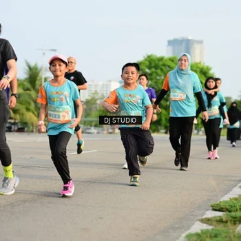 Runner Photo 8351137