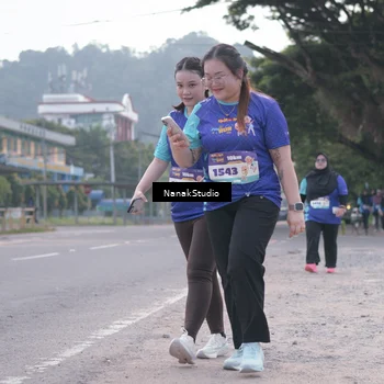 Runner Photo 8351157