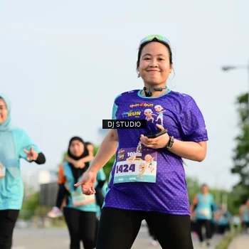 Runner Photo 8351251