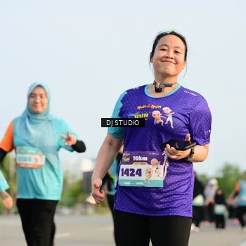 Runner Photo 8351259