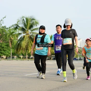 Runner Photo 8351267