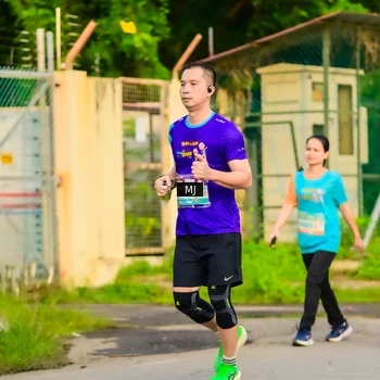 Runner Photo 8351270