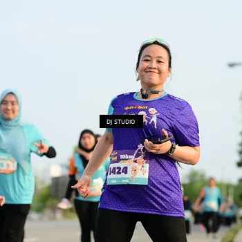 Runner Photo 8351275