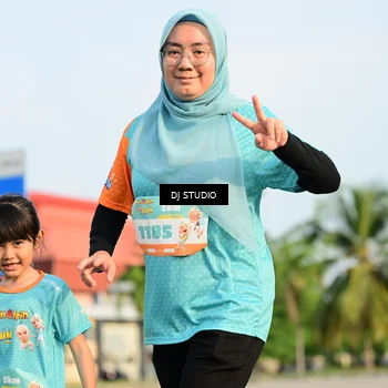 Runner Photo 8351300