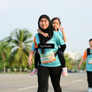 Runner Photo 8351317