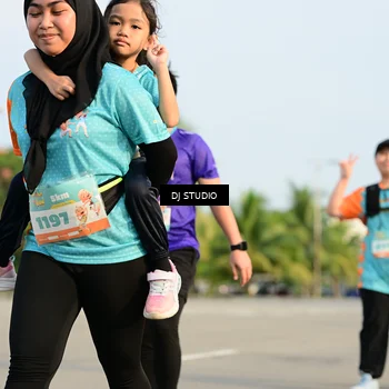 Runner Photo 8351335