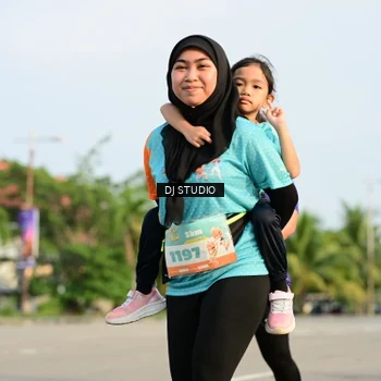 Runner Photo 8351342