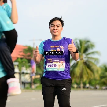 Runner Photo 8351352