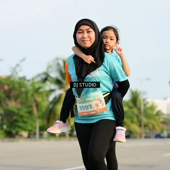 Runner Photo 8351353