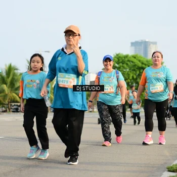 Runner Photo 8351553