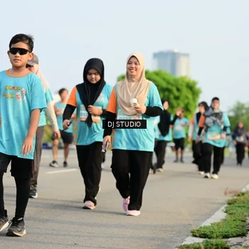Runner Photo 8351696