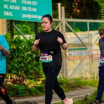 Runner Photo 8351721