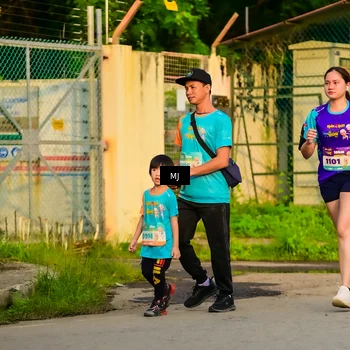 Runner Photo 8351733