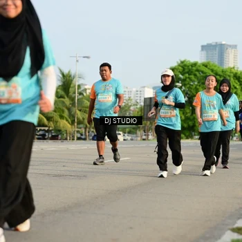 Runner Photo 8351814