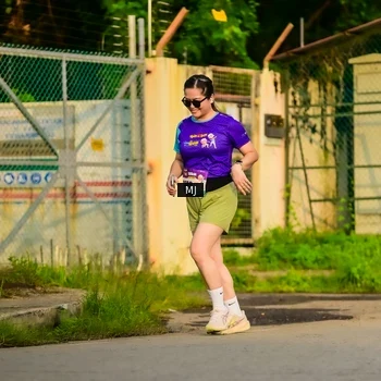 Runner Photo 8352093