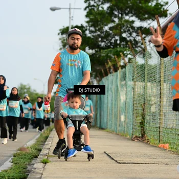 Runner Photo 8352101