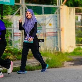 Runner Photo 8352121