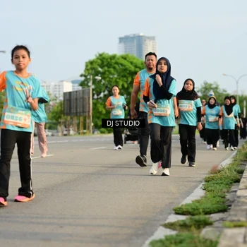 Runner Photo 8352124