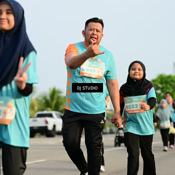 Runner Photo 8352211
