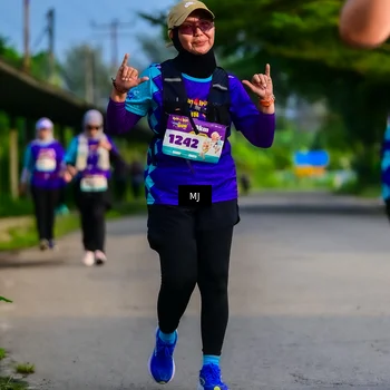 Runner Photo 8352294