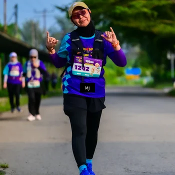 Runner Photo 8352295