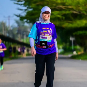 Runner Photo 8352311