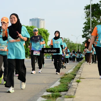 Runner Photo 8352344