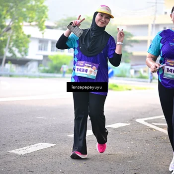 Runner Photo 8352355