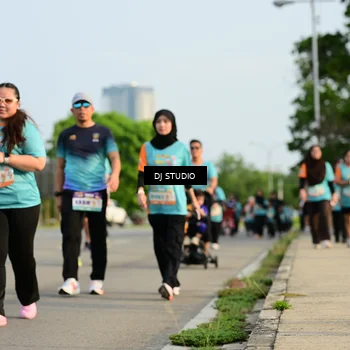 Runner Photo 8352358
