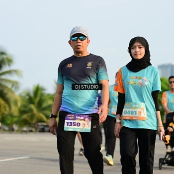 Runner Photo 8352435