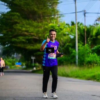 Runner Photo 8352643