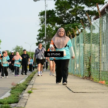 Runner Photo 8352701