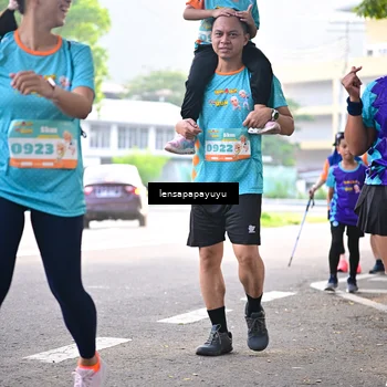 Runner Photo 8352798