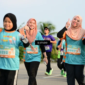 Runner Photo 8352900