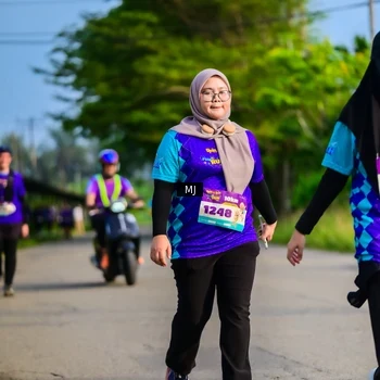 Runner Photo 8353002