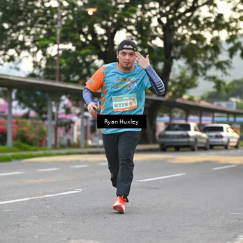 Runner Photo 8353006