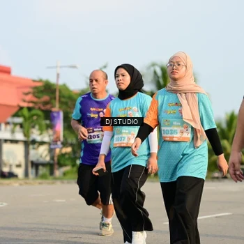 Runner Photo 8353047