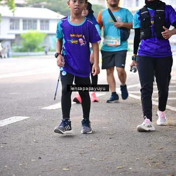 Runner Photo 8353055