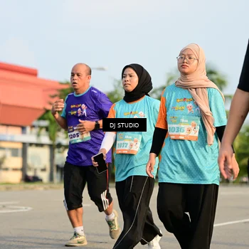 Runner Photo 8353065