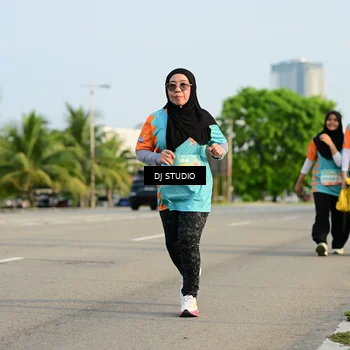 Runner Photo 8353071