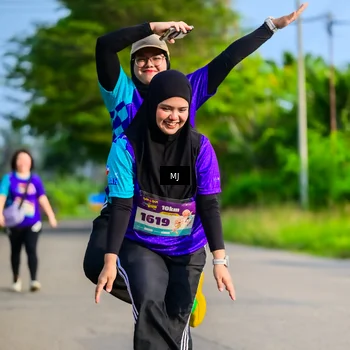 Runner Photo 8353073