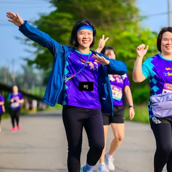 Runner Photo 8353075
