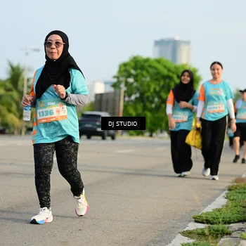Runner Photo 8353077