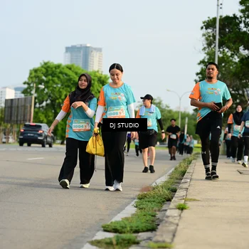 Runner Photo 8353078