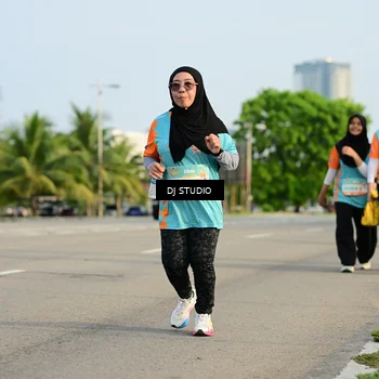 Runner Photo 8353082