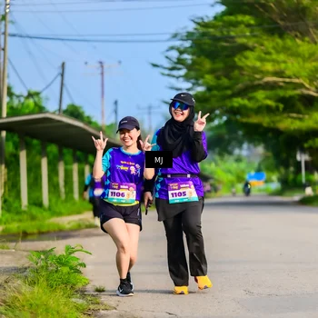 Runner Photo 8353112
