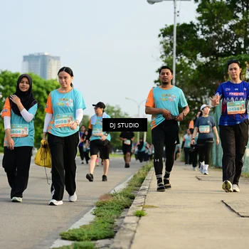 Runner Photo 8353114