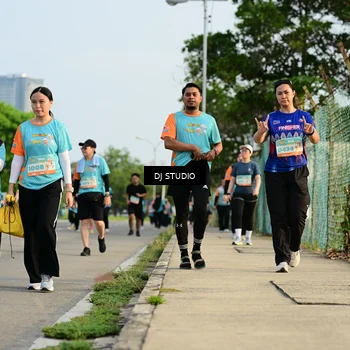 Runner Photo 8353120