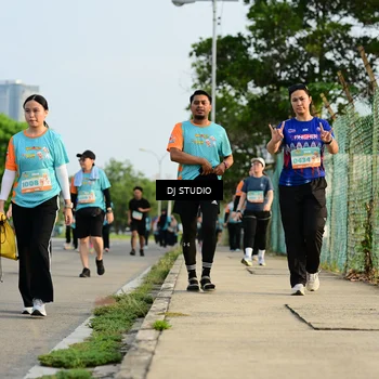Runner Photo 8353123
