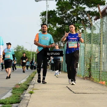 Runner Photo 8353127